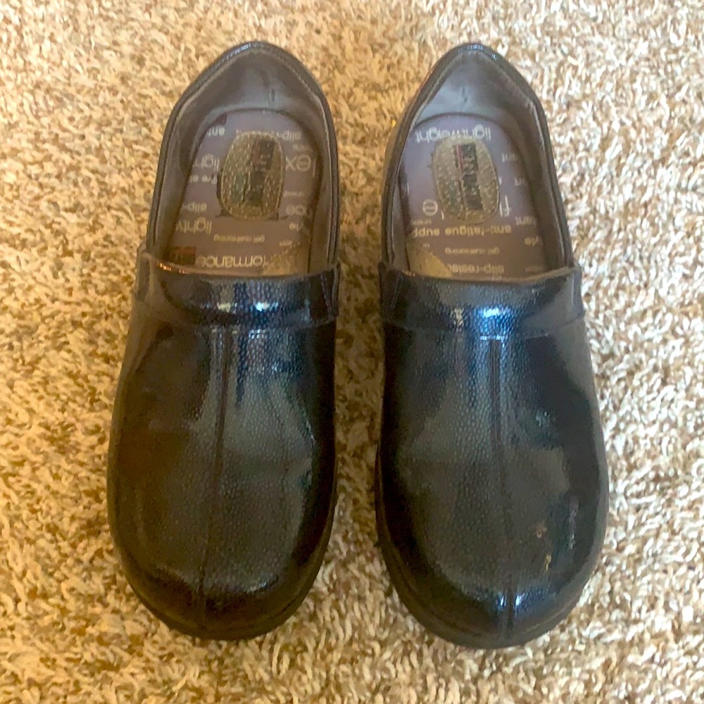Shoes - Picture 2 of 6